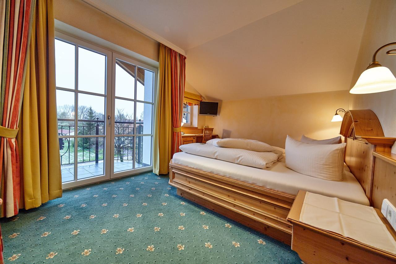 Landhotel Gruener Baum Westendorf  Екстериор снимка