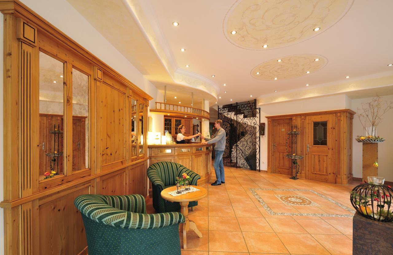 Landhotel Gruener Baum Westendorf  Екстериор снимка